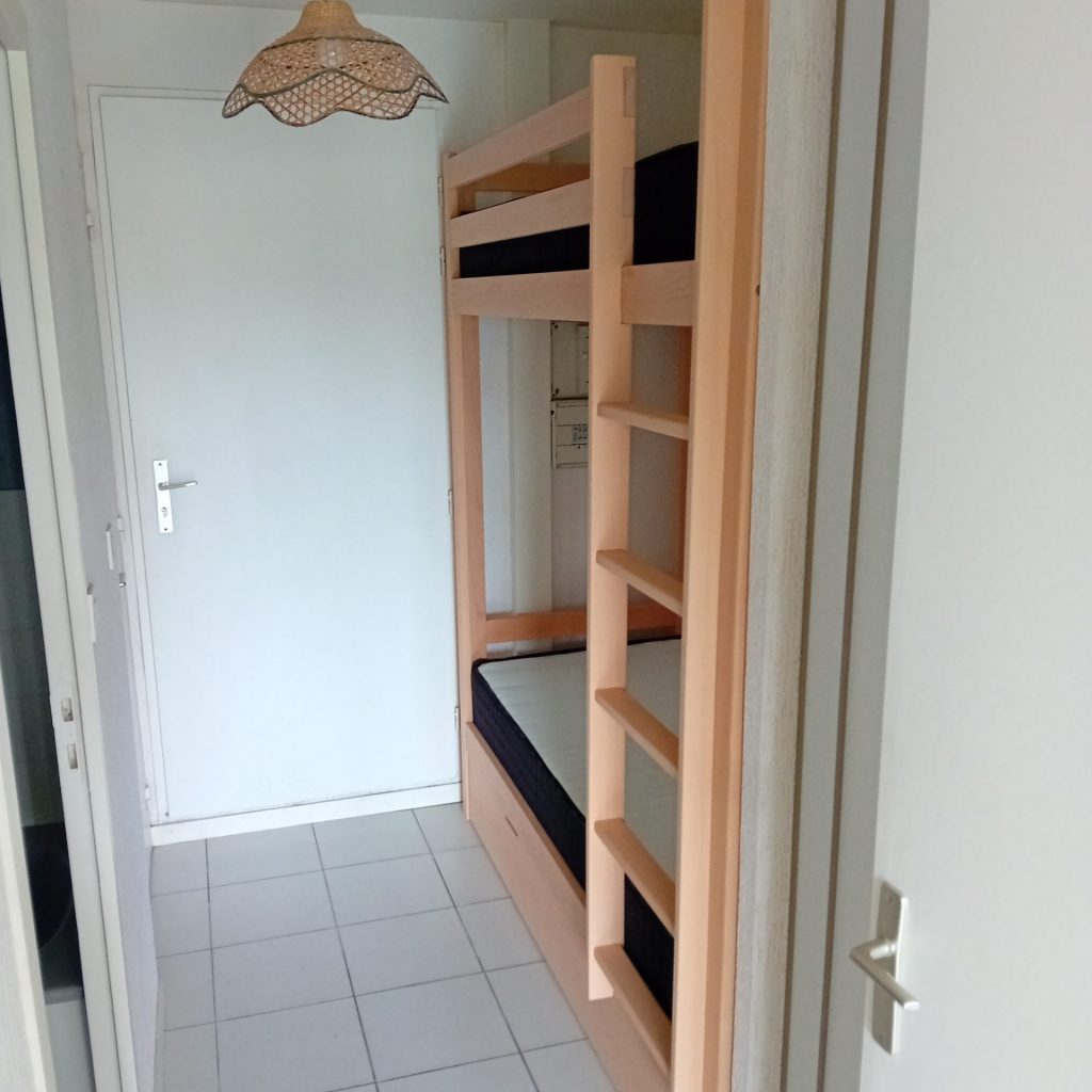 Lit sur mesure  particulier