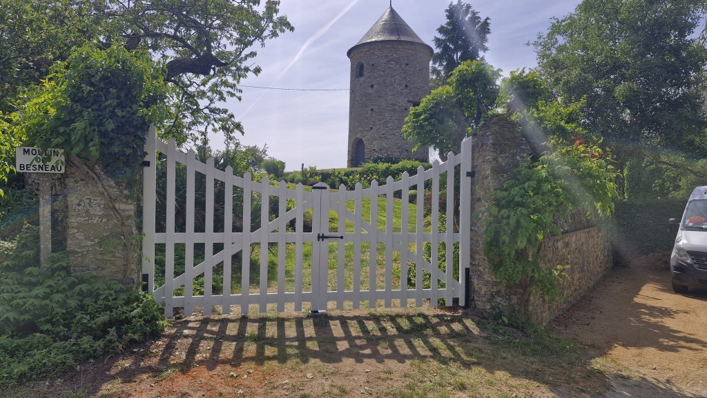 Fabrication de deux portails en copie à l'identique des anciens